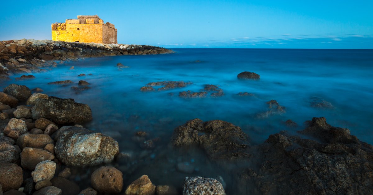 flights from amman to paphos