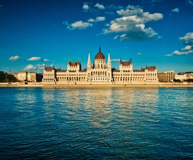 Węgry: najnowsze obostrzenia związane z COVID-19 na dzień 10/2022