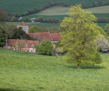 Flights to Hughenden