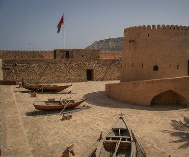 Flüge nach al-Chasab