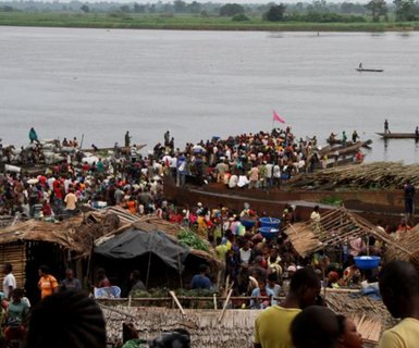 Flüge nach Mbandaka